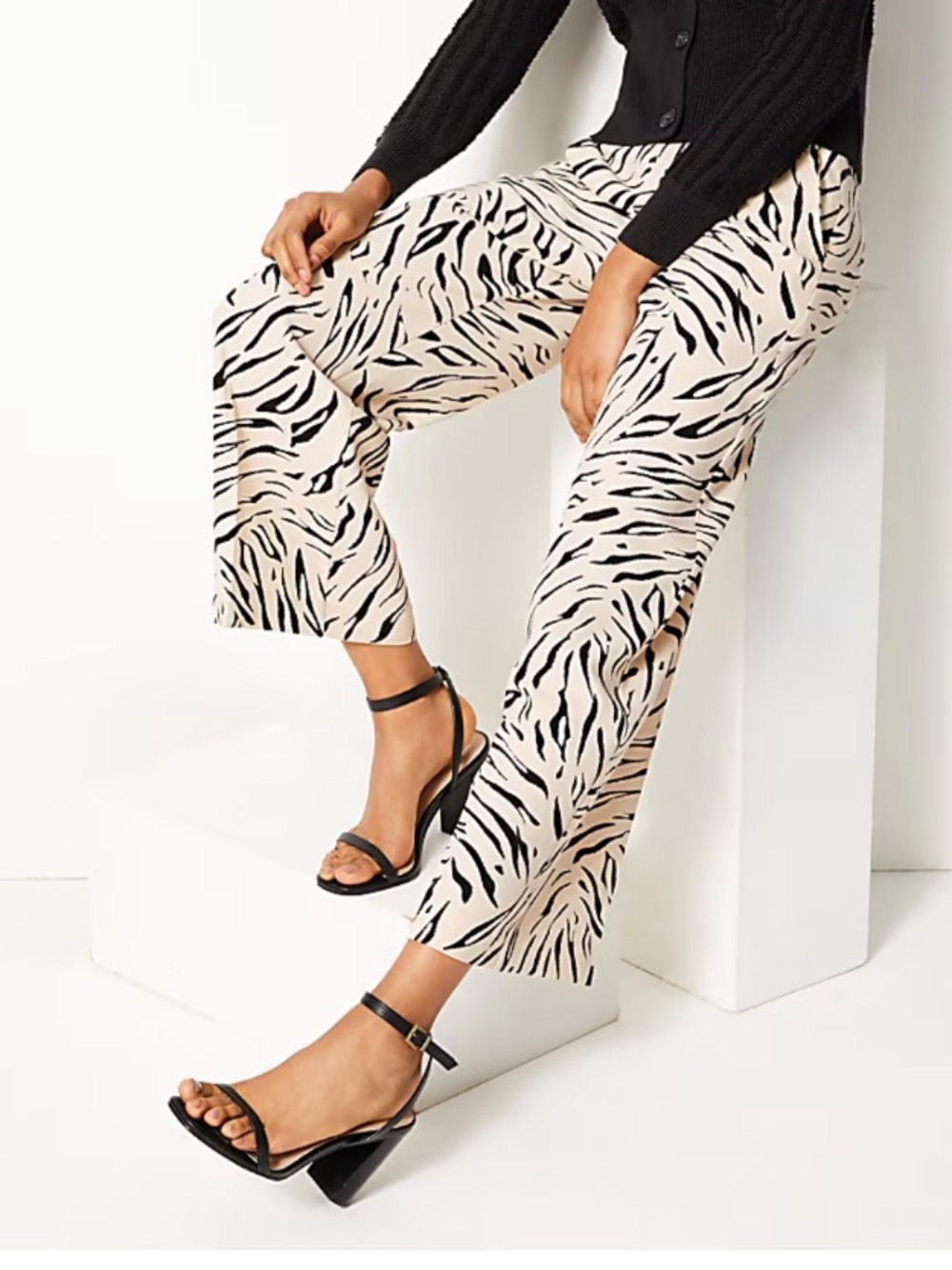 M&S High Waist Wide Leg Ankle Grazer Trousers Size 2